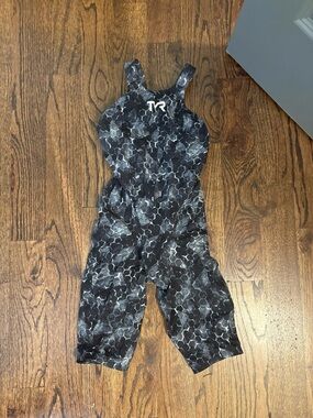 TYR Black & Gray Hex-Pattern Women's One Piece Racing Suit